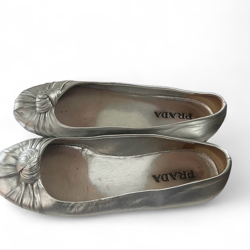 Vintage Prada Silver Ballet Flats – Size 35.5 / US 5.5
